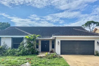 5046 Marina Cir 1