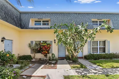 1745 NW 4th Ave #5 1
