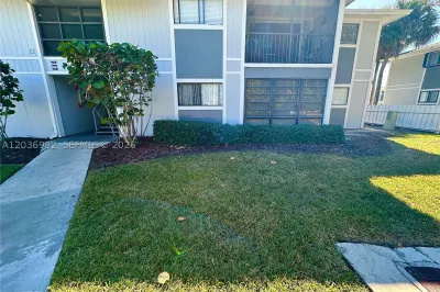 9703 Hammocks Blvd #108 1
