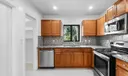899 NW 7th Street Photo
