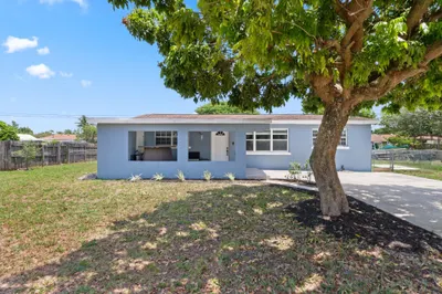 2136 W Carrol Circle 1