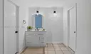 8825 Harding Ave Photo