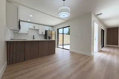 169 Lake Arbor Drive 1
