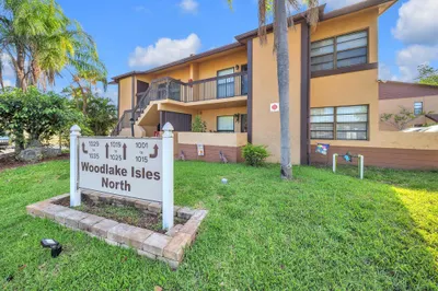 1023 Banks Road #201 1