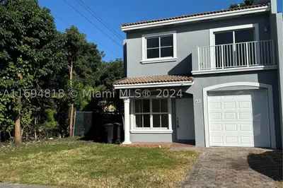 690 SW 7th Ter #690 1