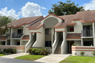 5588 Courtyard Drive #5588 1