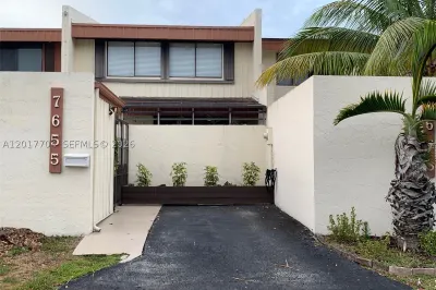 7655 SW 106th Ave 1