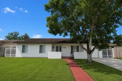 11104 SW 155th Ter 1
