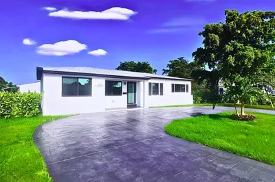 1901 Northridge Road 1