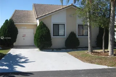6381 Country Fair Cir 1