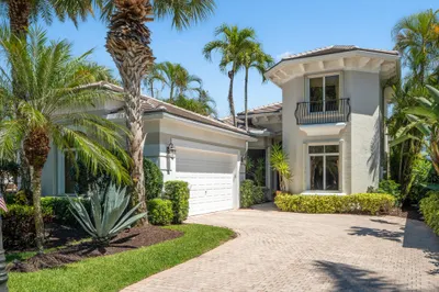 7886 Villa D Este Way 1