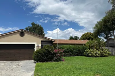 102 Sand Pine Way 1