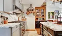 42 Palm Square Photo