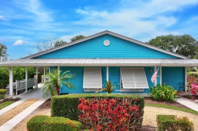 2940 SE Treasure Island Road 1