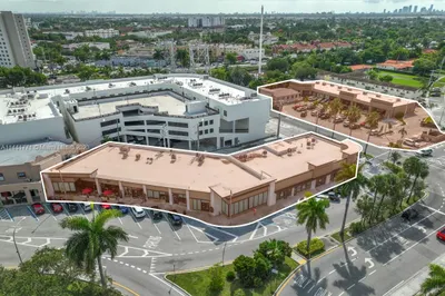 1 S Royal Poinciana Blvd 1