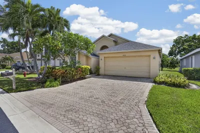 2221 Soundings Court 1