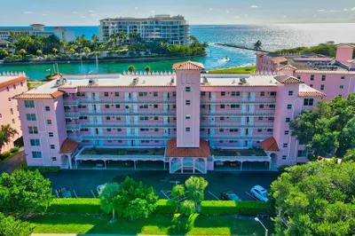 1040 Banyan Road W #301 C 1