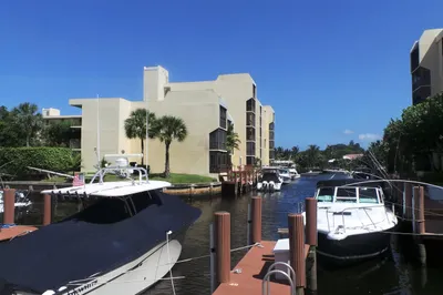 17 ROYAL PALM Way #3030 1