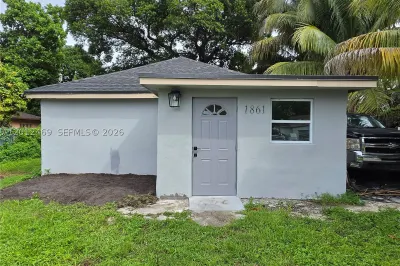 1861 NW 112th St 1
