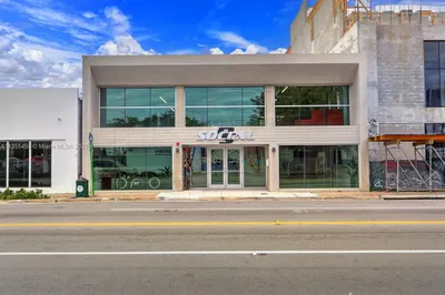 51 NW 36th St 1