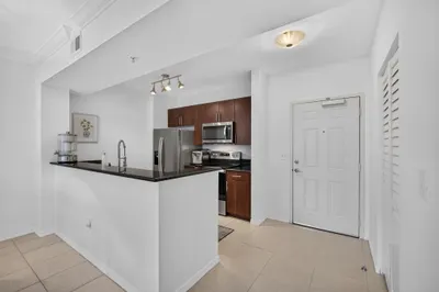4905 Midtown Lane #2211 1