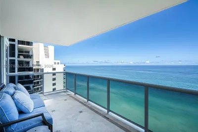 19111 Collins Ave #2705 1