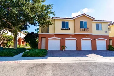 49 SE SEDONA Circle #202 1