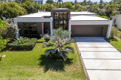 400 NE 22 Street 1