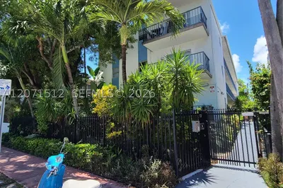 750 Michigan Ave #203 1