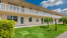 Just Listed | 61 Hastings #D
