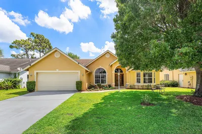 13053 Meadowbreeze Drive 1