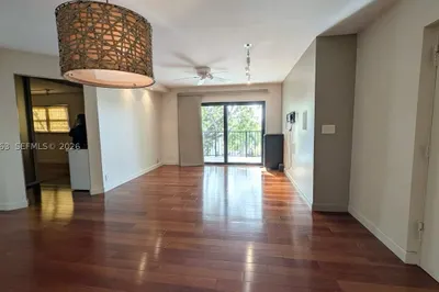 900 River Reach Dr #404 1
