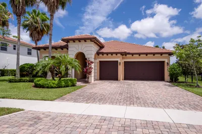 172 Manor Circle 1