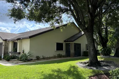 206 Meander Circle 1