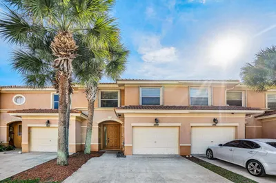 001-389RiverBluffLane-RoyalPalmBeach-FL-