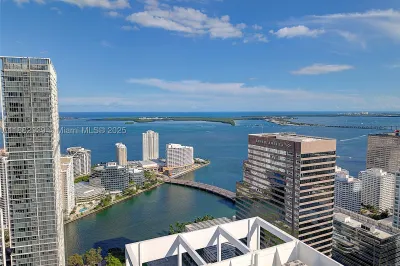 500 Brickell Ave #1701 1
