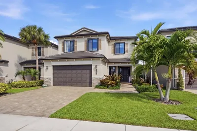 7605 Moonrise Drive 1