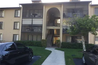 712 Sunny Pine Way #E3 1
