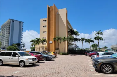 9 N Birch Road #102 1