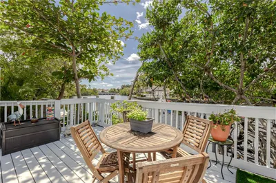 2004 Riverside Place #2 1