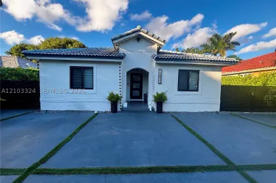 13413 SW 256th St 1