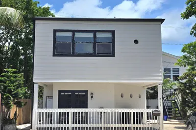 3709 S Olive Avenue #301 Central Dr 1