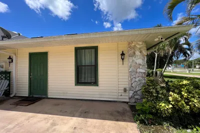 5706 Palmetto Drive 1