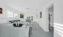 831 E 10th Pl Photo