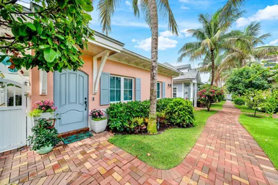 2225 S Ocean Boulevard #12 1