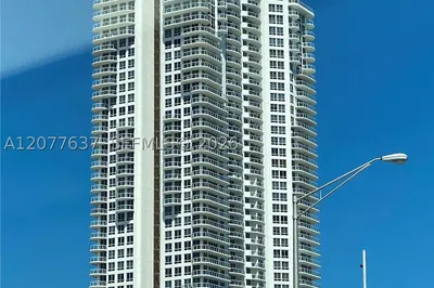 6365 Collins Ave #2005 1