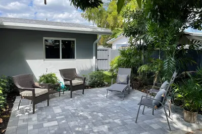 1400 NE 23rd Street 1