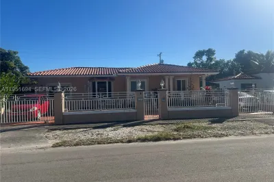 201 SW 51st Ct 1