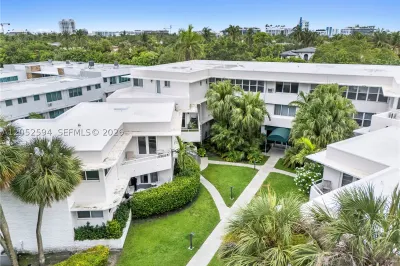 10190 Collins Ave #203 1