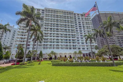 9801 Collins Ave #3U 1